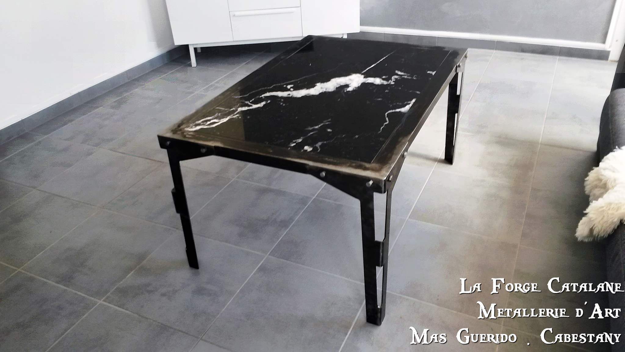 table basse pieds plie rivete 2 fer Forge Catalane Cabestany.jpg